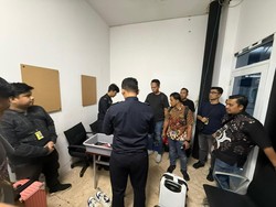 Bareskrim Bongkar Clandestine Lab Vape Narkoba di Jakut, 6 WNA Ditangkap!