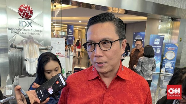 Bursa Efek Indonesia (BEI) membantah penerapan batas harga terendah saham menjadi Rp1 di pasar reguler dan pasar tunai menyebabkan Indeks Harga Saham Gabungan (IHSG) melemah pada hari ini (28/9).Direktur Utama BEI Jeffrey Hendrik menegaskan penghapus
