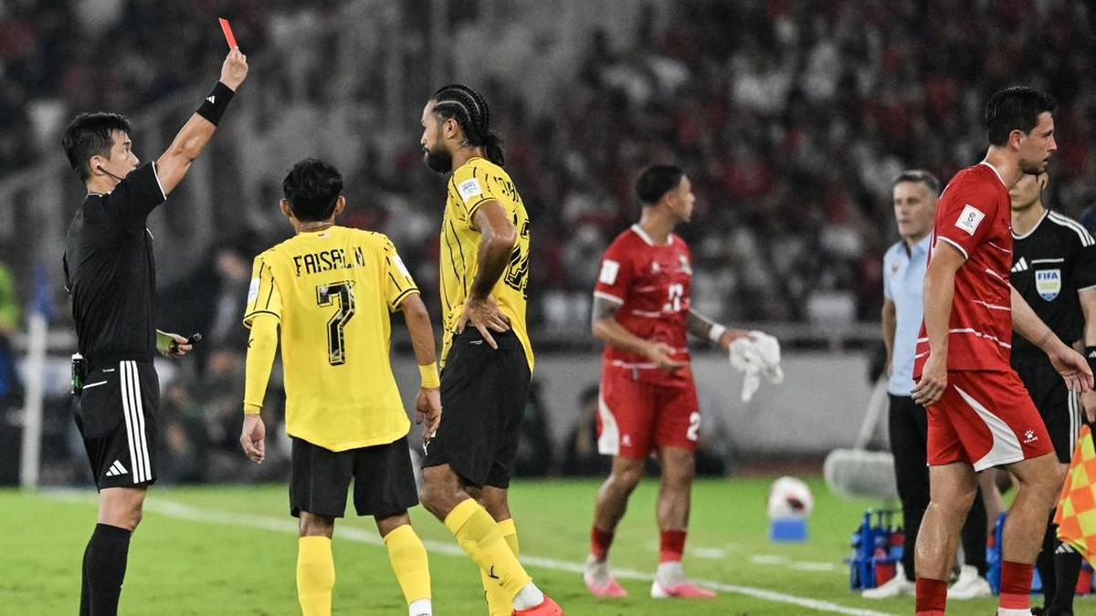 Kronologi Kartu Merah Thom Haye di Timnas Indonesia Vs Malaysia