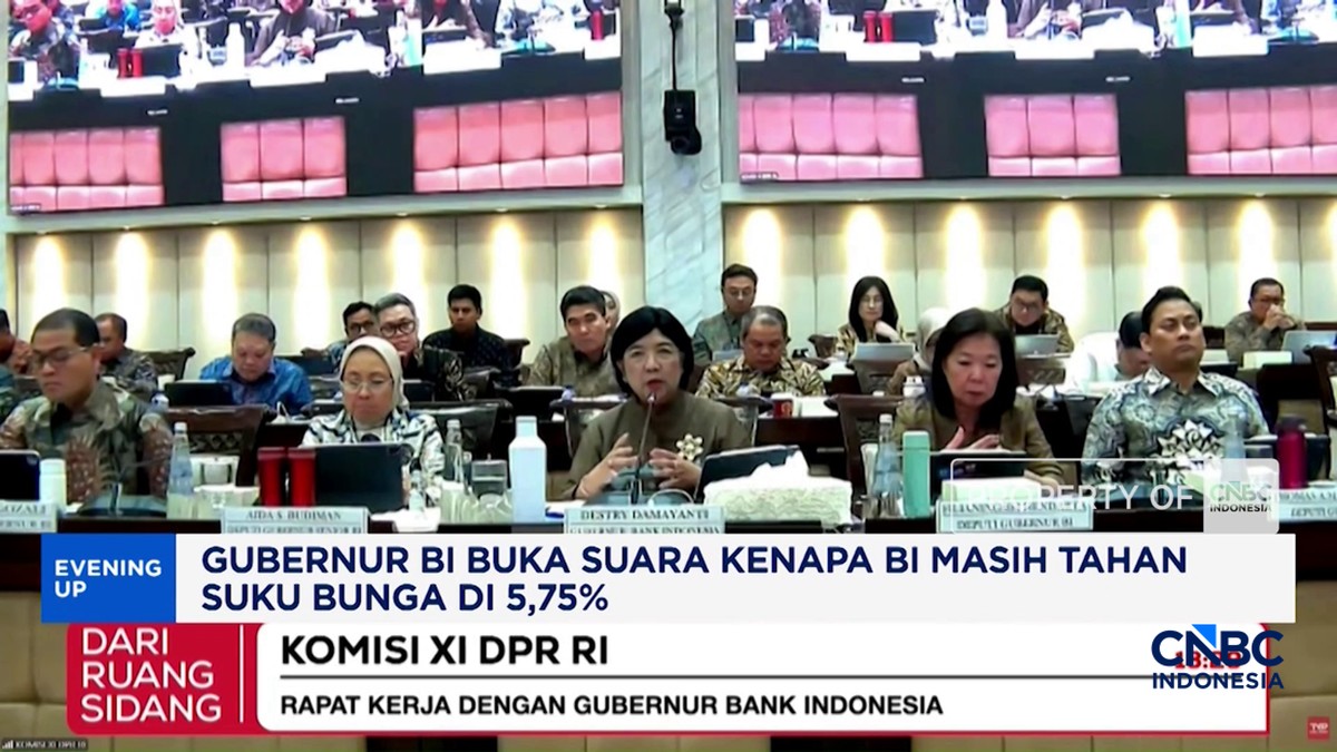Video:Gubernur BI Buka Suara Kenapa BI Masih Tahan Suku Bunga di 5,75%