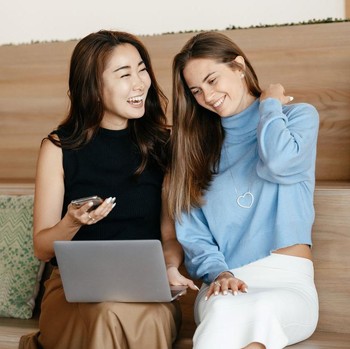 7 Cara agar Orang Lain Senang Berteman Denganmu