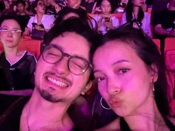 Kakak beradik Megan Domani dan Bryan Domani tampil kompak saat menonton konser The Weeknd di Jakarta dengan gaya serba hitam yang simpel dan stylish/Foto: Instagram/megandomani1410