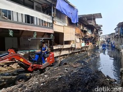 Kali Kebon Melati Bakal Ditata Tanpa Gusur Warga, Target Rampung 2028