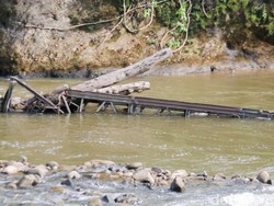 4 Kali Dibangun Selalu Hanyut, Jembatan Long Semamu Dinilai Buang Uang Negara