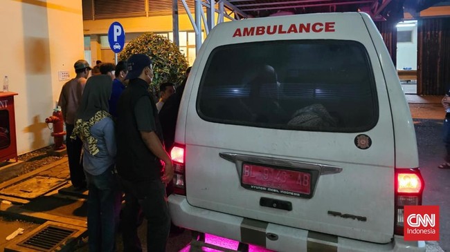 Seorang taruna Poltekpel Malahayati, Muhammad Rasya Fadhillah (18), meninggal saat ospek. Keluarga korban curiga ada kekerasan. 