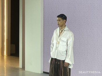 Dibuat menggunakan bahan katun yang lembut dan berkualitas tinggi dari Cotton USA dan Danar Mas, setiap karya merayakan keindahan katun sekaligus mencerminkan karakter unik sang desainer./Foto: Beautynesia/Nadya Quamila