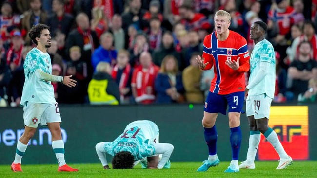 Soccer Football - Nations League - Group A4 - Norway v Portugal - Ullevaal Stadion, Oslo, Norway - September 27, 2026 Norway's Erling Haaland looks dejected after the match. Cornelius Poppe/NTB via REUTERS