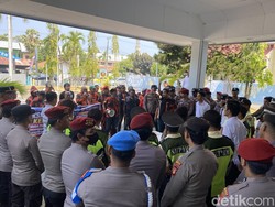 Ormas Geruduk Kantor PLN Parepare Buntut Pemadaman Bergilir