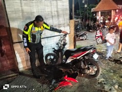 Pengendara Motor Tewas Tabrakan dengan Truk di Jalan Denpasar-Gilimanuk