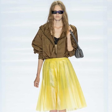 Eksplorasi Rok Prada pada Koleksi Spring/Summer 2027