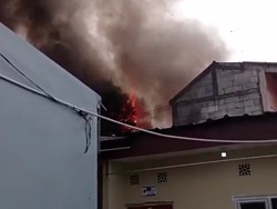 Kebakaran Rumah di Cakung, Api Padam Usai 30 Menit Pemadaman