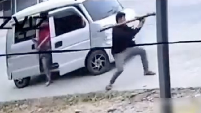 Wali Kota Kerja Sama DPR Bunuh Wali Kota Lain, Tembak Bazzoka ke Mobil