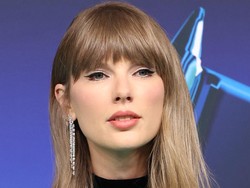 Taylor Swift Tampil Beda di MTV VMAs 2026, Tinggalkan Lipstik Merah