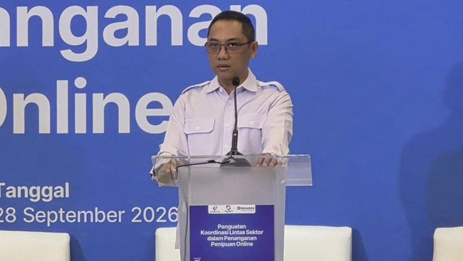 Dirjen Pengawasan Ruang Digital Komdigi Alexander Sabar akan memberikan surat peringatan kepada tujuh PSE Lingkup Privat yang belum mendaftar hingga 1 Oktober 2026.