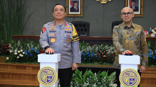 Wakil Kepala Kepolisian Negara Republik Indonesia (Wakapolri) Komjen Pol. Prof. Dr. Dedi Prasetyo mengajak putra-putri terbaik Indonesia mengikuti Sistem Penerimaan Murid Baru (SPMB) Angkatan Ketiga SMA Kemala Taruna Bhayangkara (SMA KTB) Tahun Ajara