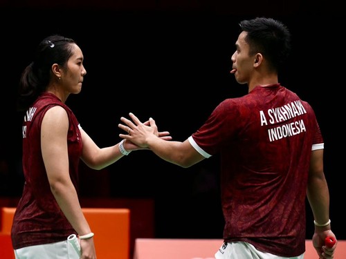 Amri Syahnawi/Nita Violina Marwah saat tampil di final nomor ganda campuran Asian Games 2026. (Arsip PBSI)
