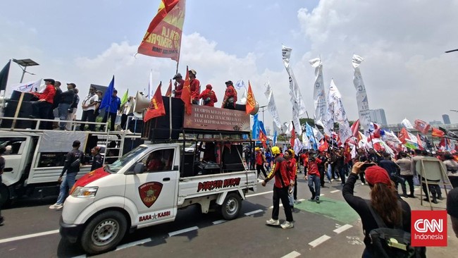 Koalisi Besar Perjuangan Buruh Indonesia mengusulkan masa Perjanjian Kerja Waktu Tertentu (PKWT) maksimal satu tahun dalam Rancangan Undang-Undang (RUU) Perlindungan Ketenagakerjaan yang rencananya disahkan awal Oktober. Hal ini disampaikan oleh Pres