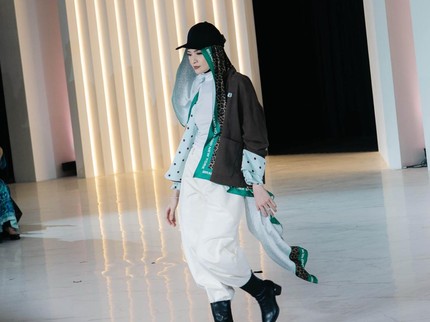 Terpopuler: Potret Donita Jadi Model di Atas Catwalk