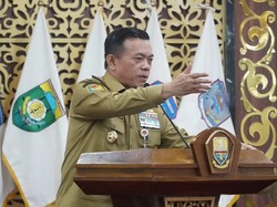 Al Haris Minta Camat se-Jambi Jadi Garda Terdepan Pelayanan