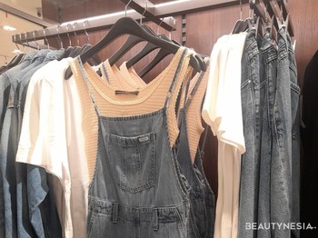 Korean Collection dari GUESS ini juga memiliki cutting yang disesuaikan dengan proporsi tubuh di Asia./ Foto: Sierra/Beautynesia