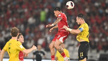 Update Eksklusif Olahraga CNN : Dean James Rela Berdarah-darah Tahan Gempuran di Indonesia vs Malaysia