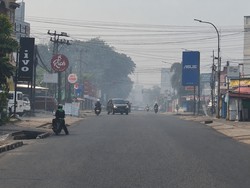 Kabut Asap di Jambi Masih Pekat, Pagi Hari Jarak Pandang 1 Kilometer