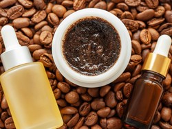 Kafein untuk Skincare: Manfaat Instan, Risiko, dan Tips Pakainya