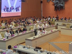 Truk Obesitas Masih Lewat Tol, Sebanyak Ini Jumlahnya