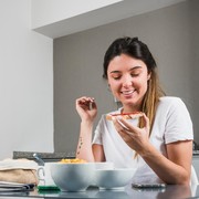 5 Menu Sarapan Tinggi Serat untuk Diet dan Kesehatan Usus