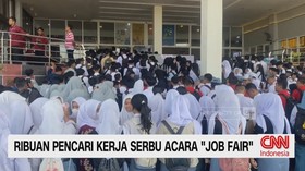 Ribuan Pencari Kerja Serbu Acara "Job Fair"