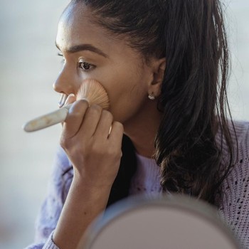 Tips Makeup agar Tetap Flawless di Segala Usia