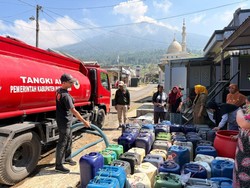 75,4 Juta Liter Air Bersih Disalurkan untuk Atasi Kekeringan di Jateng