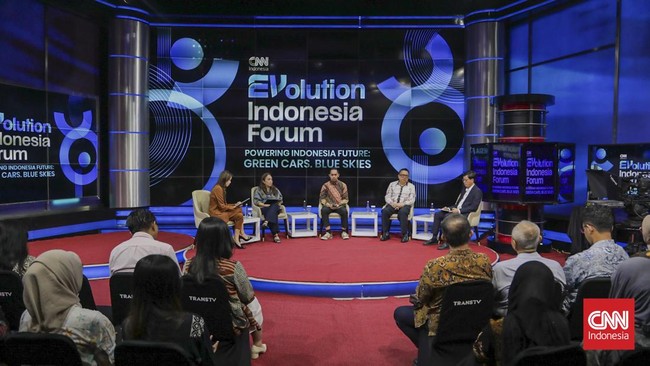 CNN Indonesia menggelar Evolution Forum hari ini, Rabu (30/9) di Studio II di Gedung Transmedia, Jakarta. (CNN Indonesia/Febria Adha L)