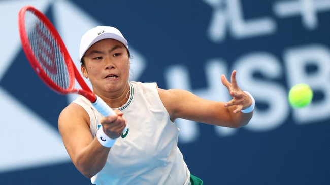 Janice Tjen comeback mengalahkan Anhelina Kalinina di China Open 2026.