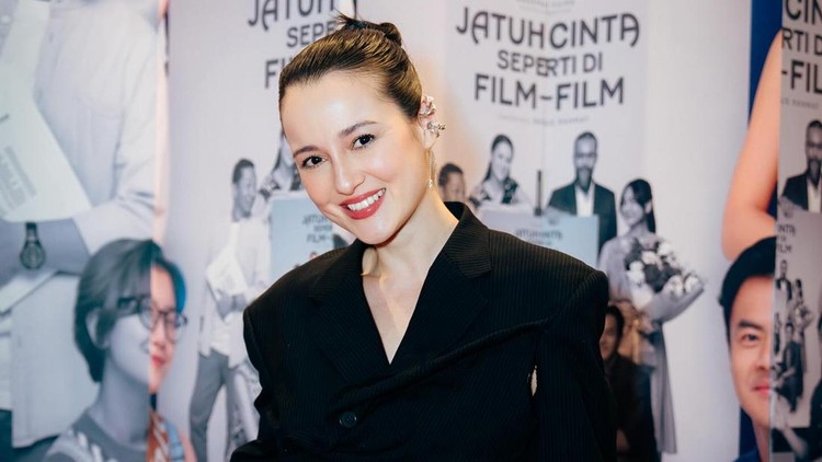 Julie Estelle