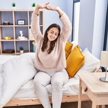5 Kebiasaan Pagi Hari yang Dilakukan Orang Cerdas secara Mental dan Emosional