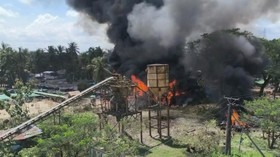 Militer Myanmar melancarkan serangan udara ke pasar di Kota Kyauktaw, wilayah utara negara bagian Rakhine pada Selasa (29/9) menewaskan 33 orang.