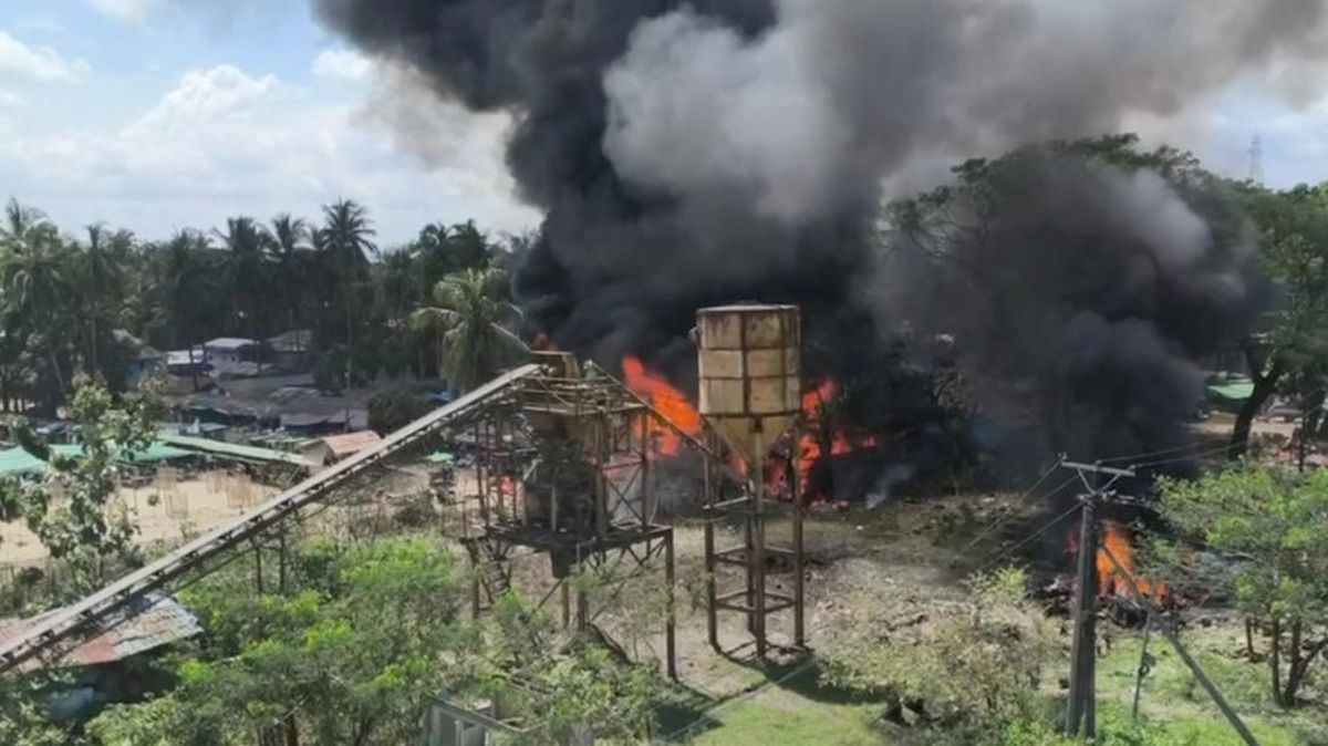 Serangan Udara Militer Myanmar di Pasar Rakhine Tewaskan 33 Orang