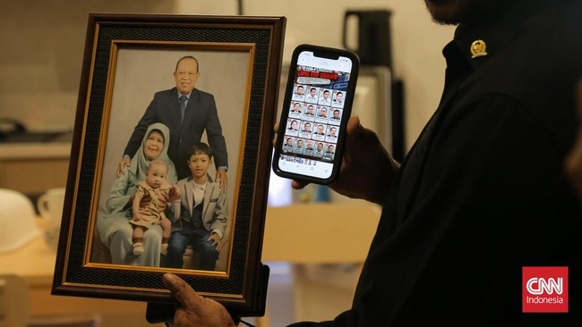 Komisi XIII DPR mendatangi Lapas Kelas IIA Cibinong, Kabupaten Bogor, Jawa Barat, Rabu (30/9/2026), Rombongan meninjau deretan hunian yang disorot publik sekitar pukul 11.00 WIB. (CNN Indonesia/Adhi Wicaksono)