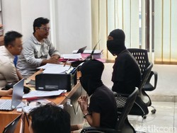 Sejoli Hajar Karyawati Toko di Karanganyar Pakai Palu Ditangkap