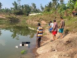 Warga Pringsewu Lampung Temukan Jasad Pria Mengapung Saat Angkat Jaring Ikan