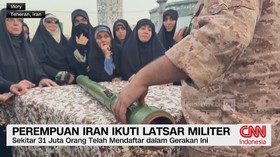 Iran, perempuan Iran, pelatihan militer Iran, Devoted to Iran, latihan militer,
