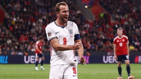Republik Ceko vs Inggris