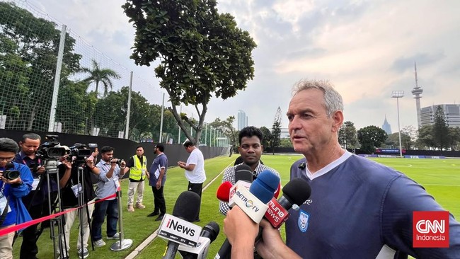 Pelatih Bangladesh, Thomas Dooley di FIFA ASEAN Cup 2026. (CNNIndonesia.com/Askar Fatih Robbani)