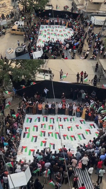 Pemakaman Massal Korban Agresi Israel yang Baru Ditemukan di Gaza