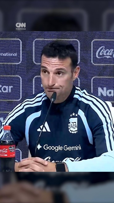 Cristian Romero dipastikan menjadi kapten tim nasional Argentina setelah Lionel Messi pensiun dari sepak bola internasional.