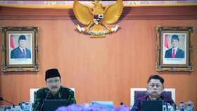 Wakil Menteri Sosial (Wamensos) Agus Jabo Priyono menegaskan Sekolah Rakyat menjadi jembatan emas bagi anak-anak dari keluarga miskin untuk meraih cita-cita dan memutus transmisi kemiskinan antargenerasi. Untuk itu, dia mendorong pembangunan Sekolah