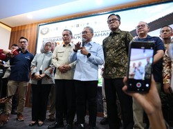 Zulhas Tanggapi Isu Penempatan Manajer KDKMP yang Jauh dari Domisili