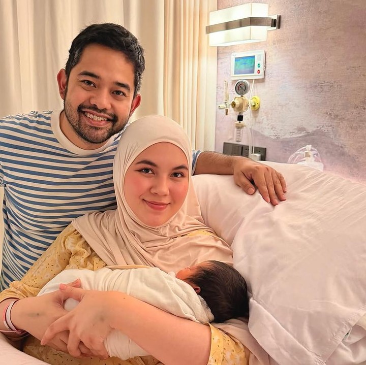 <p>Anizabella sangat bahagia dan bersyukur setelah putri kecilnya yang sudah ditunggu selama 5 tahun akhirnya lahir. "Anugerah berharga kami. Sosok yang kami doakan selama lima tahun lamanya," tulis Anizabella (Foto: @anizabell93).</p>