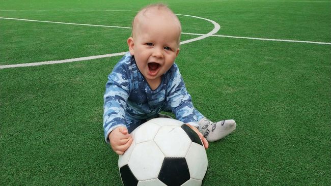 150 Nama Bayi Terinspirasi dari Pemain Bola Dunia dan Artinya
